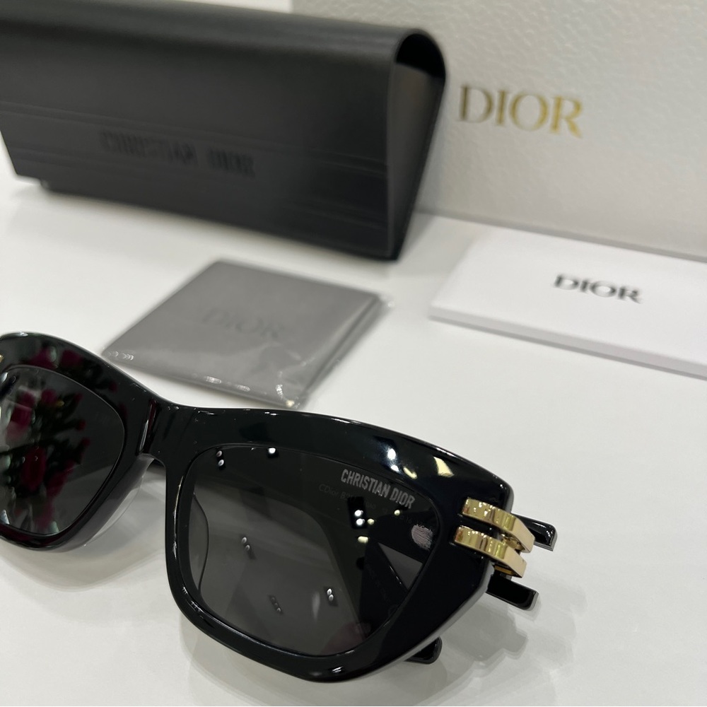 CHRISTIAN DIOR CDior B2U 10A0 Black Cateye Sunglasses